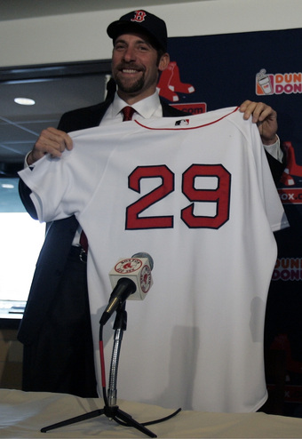 smoltz with jersey.jpg